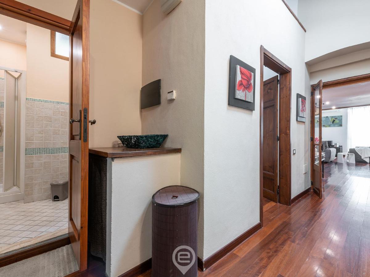 Loft Corso 86 Apartment Cagliari Bagian luar foto