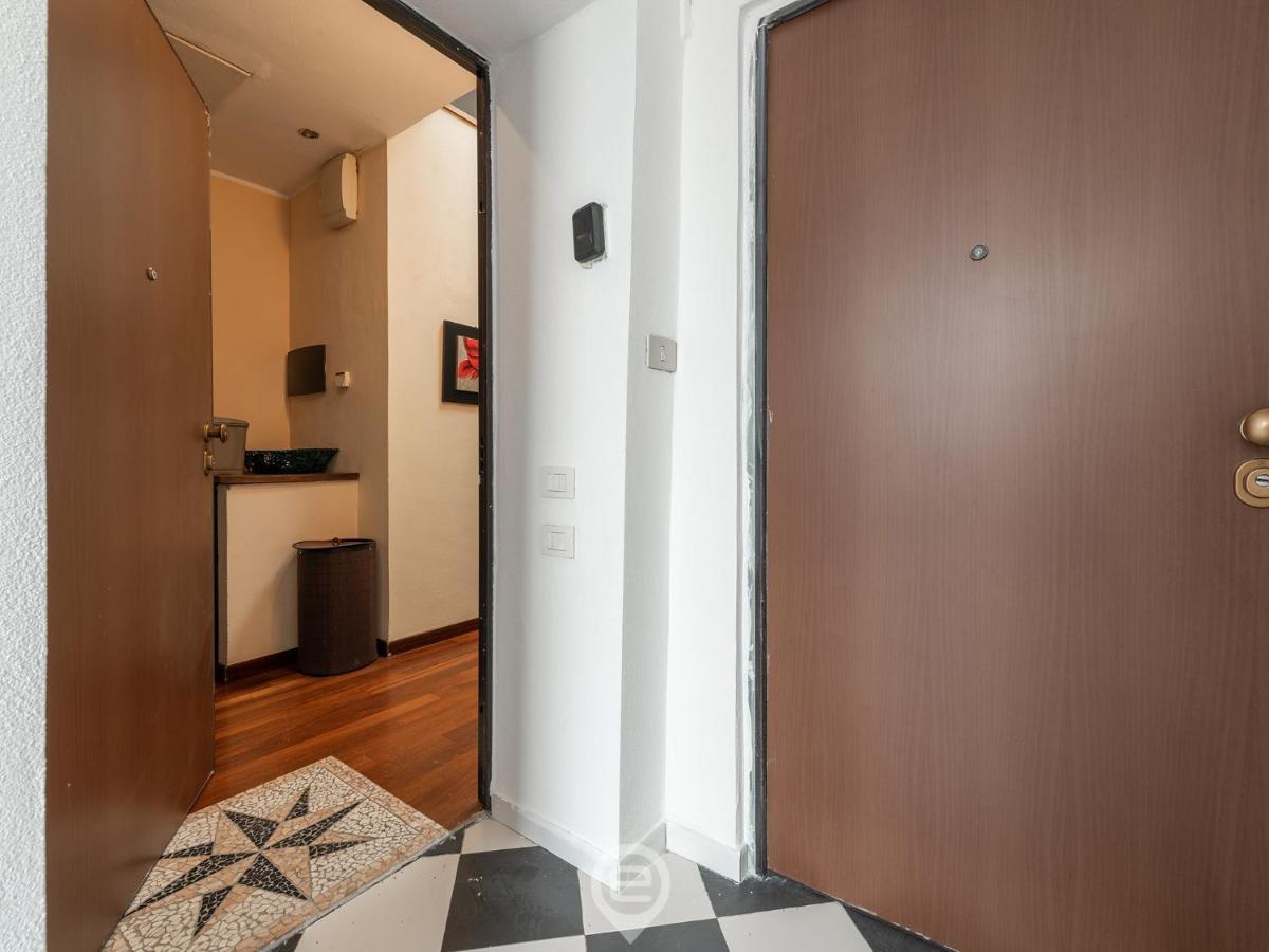 Loft Corso 86 Apartment Cagliari Bagian luar foto